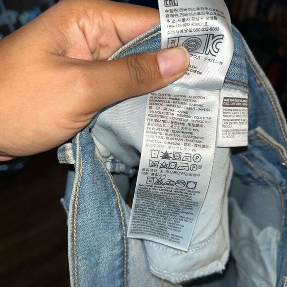 New Levi’s Shorts - Picture 5 of 5